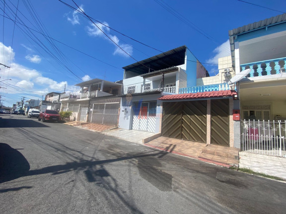Casa com 4 Quartos à Venda, 516 m² em Flores - Manaus