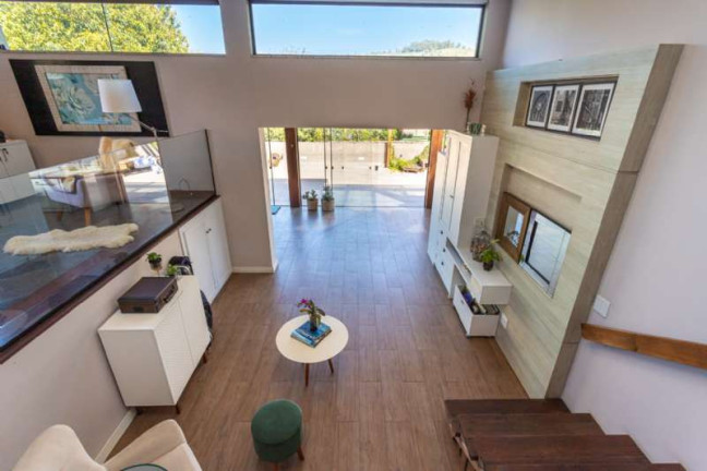 Imagem Casa com 4 Quartos à Venda, 351 m² em Nonoai - Porto Alegre