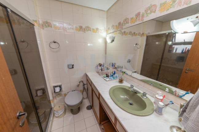 Imagem Imóvel com 2 Quartos à Venda, 150 m² em Mont Serrat - Porto Alegre