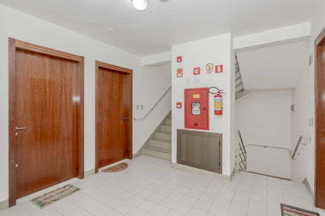 Imagem Apartamento com 3 Quartos à Venda, 70 m² em Cristo Redentor - Porto Alegre Imagem Apartamento com 3 Quartos à Venda, 70 m² em Cristo Redentor - Porto Alegre