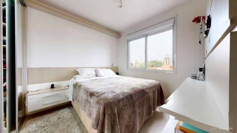 Imagem Imóvel com 2 Quartos à Venda, 67 m² em Petrópolis - Porto Alegre Imagem Imóvel com 2 Quartos à Venda, 67 m² em Petrópolis - Porto Alegre