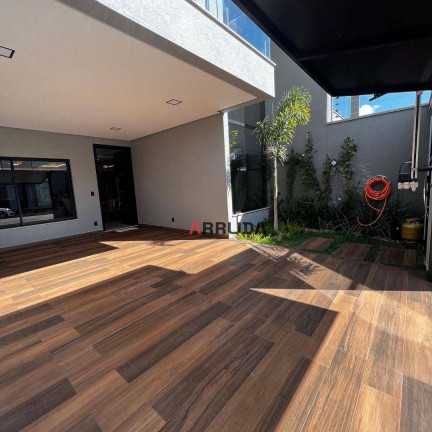 Imagem Sobrado com 3 Quartos à Venda, 210 m² em Tropical Iii - Cascavel Imagem Sobrado com 3 Quartos à Venda, 210 m² em Tropical Iii - Cascavel