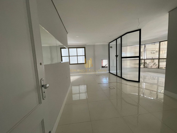 Imagem Sala Comercial para Alugar, 77 m² em Centro - Balneário Camboriú Imagem Sala Comercial para Alugar, 77 m² em Centro - Balneário Camboriú