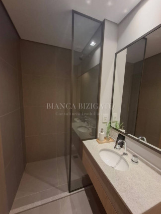 Imagem Apartamento com 2 Quartos à Venda, 54 m² em Centro - Curitiba