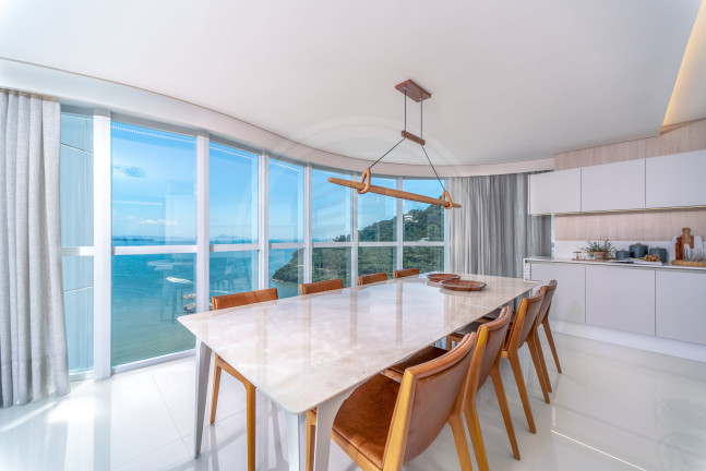 Imagem Apartamento com 4 Quartos à Venda, 237 m² em Centro - Balneário Camboriú Imagem Apartamento com 4 Quartos à Venda, 237 m² em Centro - Balneário Camboriú