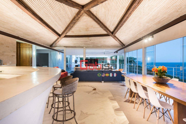 Imagem Casa com 4 Quartos à Venda, 340 m² em Ferradura - Armação Dos Búzios Imagem Casa com 4 Quartos à Venda, 340 m² em Ferradura - Armação Dos Búzios