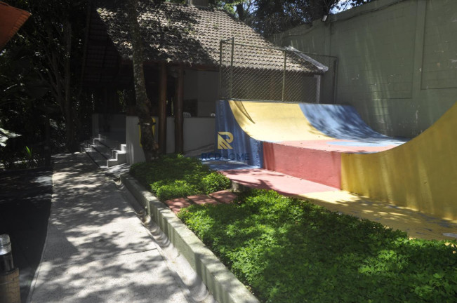 Imagem Casa com 4 Quartos à Venda, 146 m² em Vista Alegre - Curitiba