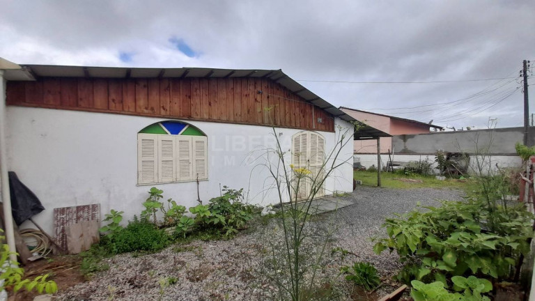 Casa com 4 Quartos à Venda,  em Meia Praia - Navegantes