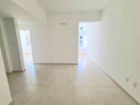 Imagem Apartamento com 2 Quartos à Venda, 78 m² em Copacabana - Rio De Janeiro Imagem Apartamento com 2 Quartos à Venda, 78 m² em Copacabana - Rio De Janeiro