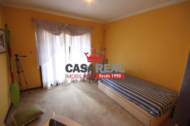 Imagem Casa com 4 Quartos à Venda, 400 m² em Butiatuvinha - Curitiba Imagem Casa com 4 Quartos à Venda, 400 m² em Butiatuvinha - Curitiba
