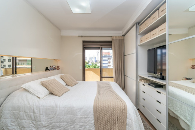 Imagem Imóvel com 2 Quartos à Venda, em Petrópolis - Porto Alegre Imagem Imóvel com 2 Quartos à Venda, em Petrópolis - Porto Alegre