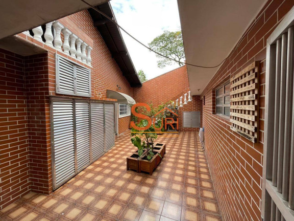 Imagem Casa com 3 Quartos à Venda, 300 m² em Vila Scarpelli - Santo André Imagem Casa com 3 Quartos à Venda, 300 m² em Vila Scarpelli - Santo André