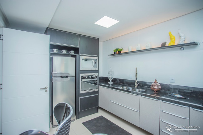 Imagem Casa de Condomínio com 3 Quartos à Venda, 256 m² em Morro Santana - Porto Alegre