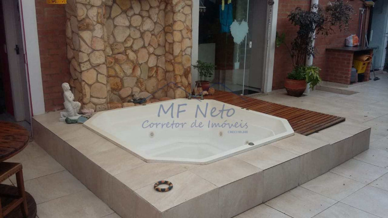 Imagem Casa com 4 Quartos à Venda, 430 m² em Condomínio Flamboyant - Pirassununga Imagem Casa com 4 Quartos à Venda, 430 m² em Condomínio Flamboyant - Pirassununga