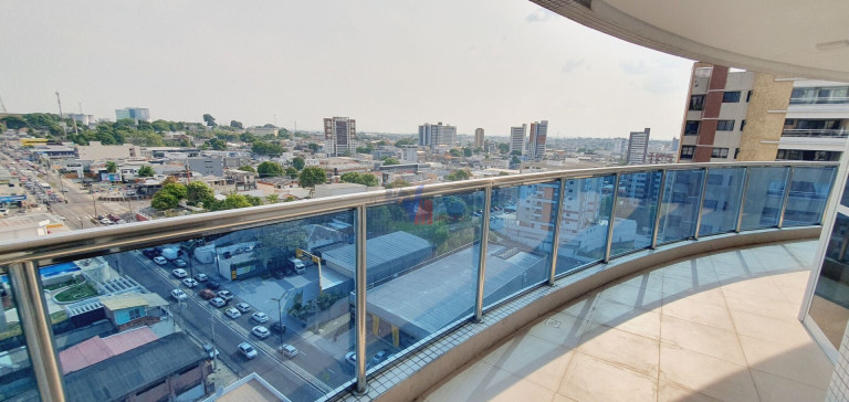 Imagem Apartamento com 4 Quartos à Venda, 300 m² em Adrianópolis - Manaus