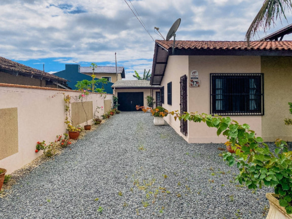 Imagem Casa com 3 Quartos à Venda, 360 m² em Centro - Balneário Barra Do Sul