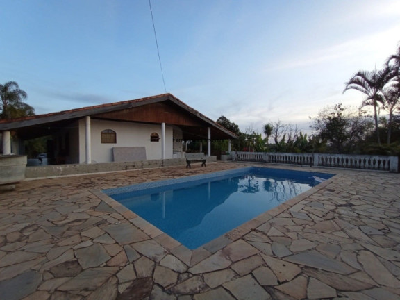 Chácara com 3 Quartos à Venda, 3.662 m² em Portão - Atibaia