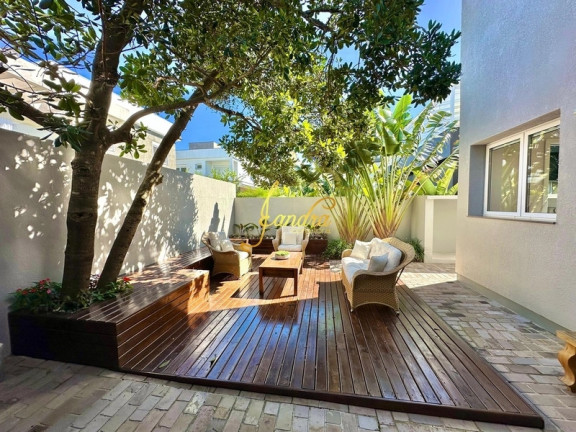 Imagem Casa de Condomínio com 4 Quartos à Venda, 4 m² em Zona Nova - Capão Da Canoa