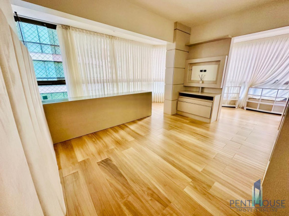 Imagem Apartamento com 3 Quartos à Venda, 225 m² em Centro - Balneário Camboriú Imagem Apartamento com 3 Quartos à Venda, 225 m² em Centro - Balneário Camboriú