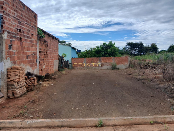Terreno à Venda, 200 m² em Zona Rural - Petrolina De Goiás