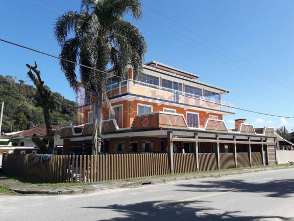 Casa com 10 Quartos à Venda, 476 m² em Caieiras - Guaratuba