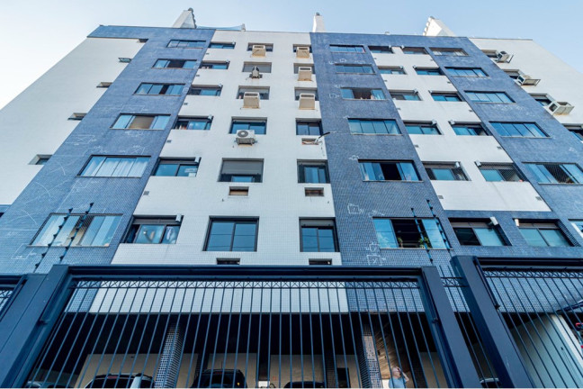 Apartamento com 2 Quartos à Venda, 62 m² em Passo Da Areia - Porto Alegre