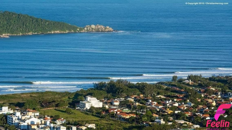 Imagem Casa com 3 Quartos à Venda, 165 m² em Campeche - Florianópolis Imagem Casa com 3 Quartos à Venda, 165 m² em Campeche - Florianópolis