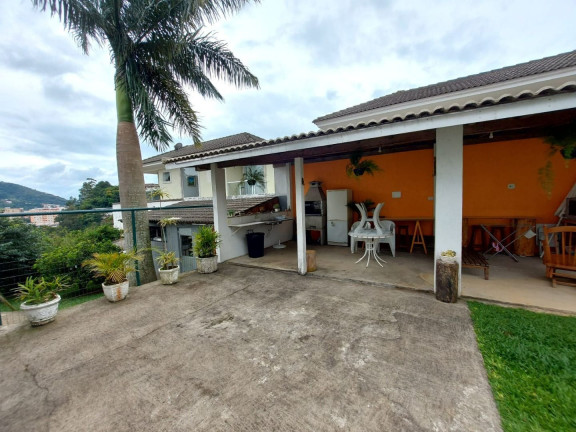 Imagem Casa com 3 Quartos à Venda, 260 m² em Jardim Cascata - Teresópolis