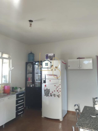 Imagem Casa com 2 Quartos à Venda, 185 m² em Conjunto Santa Rita 6 - Londrina