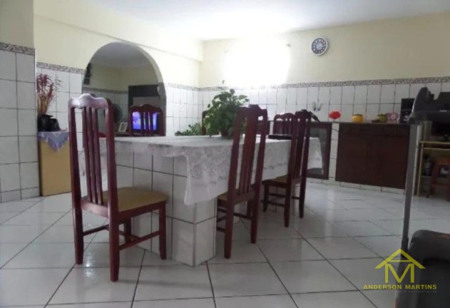 Imagem Casa com 5 Quartos à Venda, 200 m² em Ibes - Vila Velha Imagem Casa com 5 Quartos à Venda, 200 m² em Ibes - Vila Velha