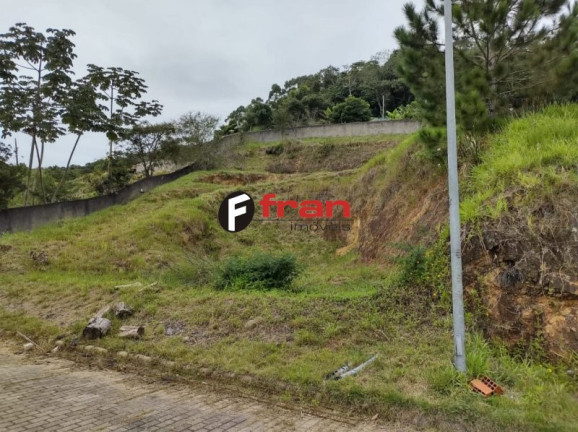 Imóvel à Venda, 530 m² em Córrego Grande - Florianópolis