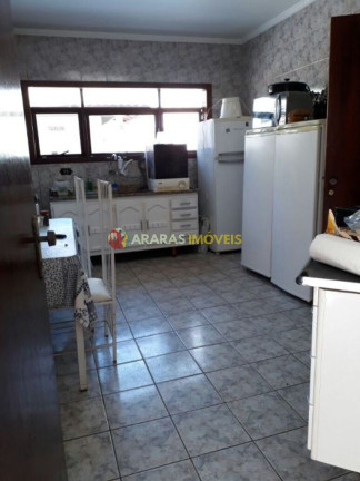 Imagem Casa com 4 Quartos à Venda, 484 m² em Centro - Bertioga