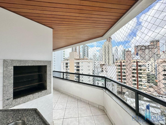 Apartamento com 3 Quartos à Venda, 130 m² em Centro - Balneário Camboriú