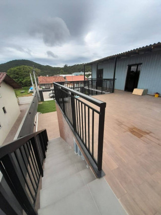 Imagem Casa com 4 Quartos para Temporada, 150 m² em Zimbros - Bombinhas Imagem Casa com 4 Quartos para Temporada, 150 m² em Zimbros - Bombinhas