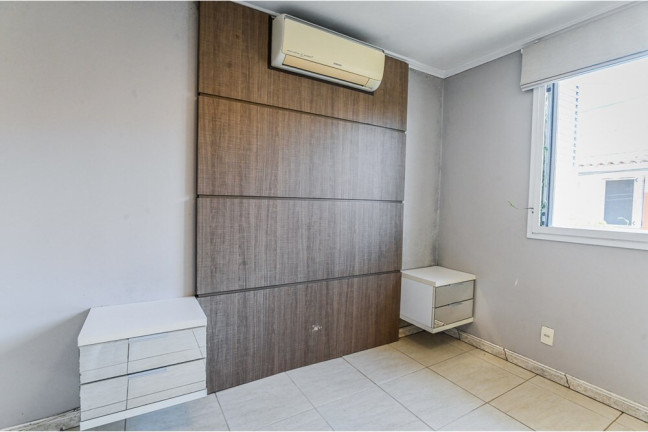 Imagem Casa de Condomínio com 3 Quartos à Venda, 84 m² em Jardim Itu - Porto Alegre
