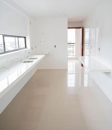 Imagem Apartamento com 4 Quartos à Venda, 225 m² em Jóquei - Teresina