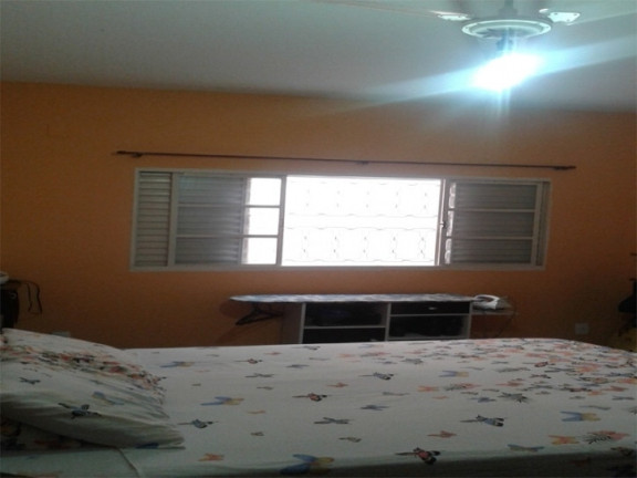 Imagem Sobrado com 1 Quarto à Venda, 140 m² em Pq. Dos Principes - Jacareí Imagem Sobrado com 1 Quarto à Venda, 140 m² em Pq. Dos Principes - Jacareí
