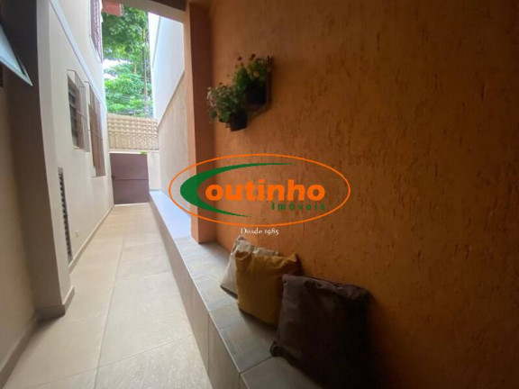 Imagem Casa com 4 Quartos à Venda, 360 m² em Tijuca - Rio De Janeiro Imagem Casa com 4 Quartos à Venda, 360 m² em Tijuca - Rio De Janeiro