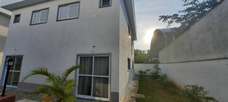 Imagem Casa com 3 Quartos à Venda, 98 m² em Tabatinga - Caraguatatuba Imagem Casa com 3 Quartos à Venda, 98 m² em Tabatinga - Caraguatatuba