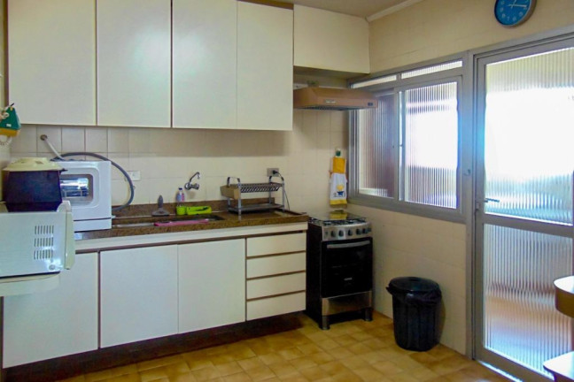 Imagem Apartamento com 3 Quartos à Venda ou Locação, 160 m² em Pitangueiras - Guarujá Imagem Apartamento com 3 Quartos à Venda ou Locação, 160 m² em Pitangueiras - Guarujá