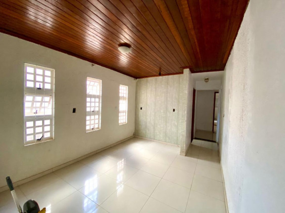 Imagem Casa com 2 Quartos à Venda, 167 m² em Centro - Lins Imagem Casa com 2 Quartos à Venda, 167 m² em Centro - Lins