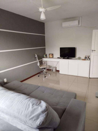 Imagem Apartamento com 4 Quartos à Venda, 18.539 m² em Monte Castelo - Volta Redonda Imagem Apartamento com 4 Quartos à Venda, 18.539 m² em Monte Castelo - Volta Redonda