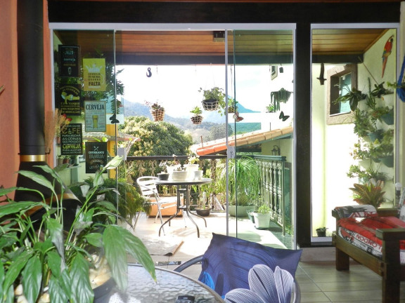 Imagem Casa com 4 Quartos à Venda, 161 m² em Vargem Grande - Teresópolis Imagem Casa com 4 Quartos à Venda, 161 m² em Vargem Grande - Teresópolis