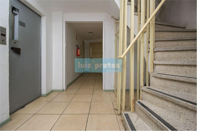 Imagem Apartamento com 1 Quarto à Venda, 75 m² em Farroupilha - Porto Alegre