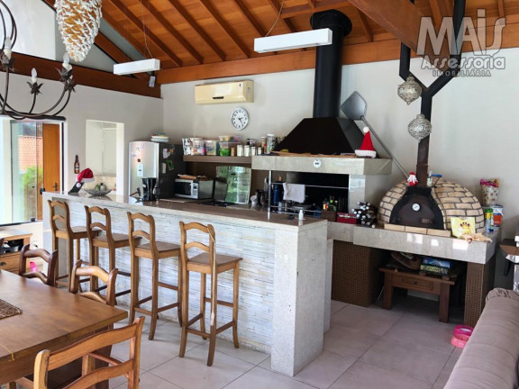 Imagem Casa com 6 Quartos à Venda, 535 m² em Jardim Mauá - Novo Hamburgo Imagem Casa com 6 Quartos à Venda, 535 m² em Jardim Mauá - Novo Hamburgo