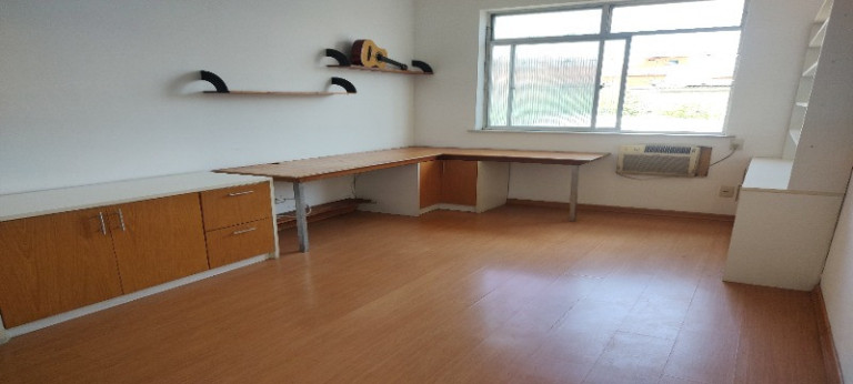 Imagem Imóvel com 4 Quartos à Venda, 110 m² em Engenho De Dentro - Rio De Janeiro Imagem Imóvel com 4 Quartos à Venda, 110 m² em Engenho De Dentro - Rio De Janeiro
