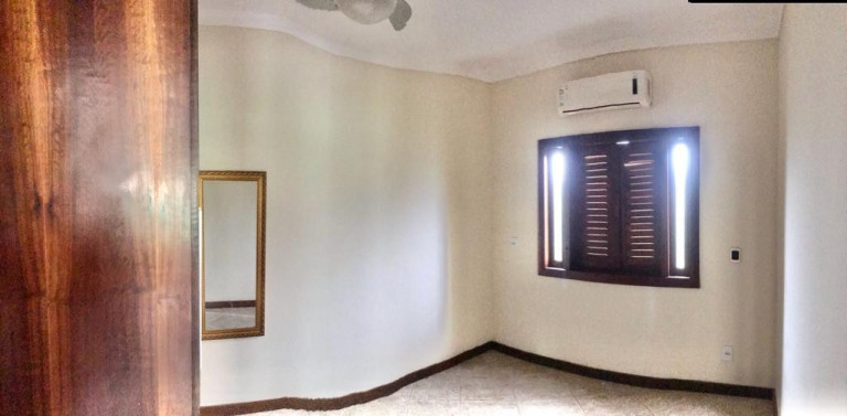 Imagem Casa com 4 Quartos à Venda, 320 m² em Lauro De Freitas - Lauro De Freitas Imagem Casa com 4 Quartos à Venda, 320 m² em Lauro De Freitas - Lauro De Freitas