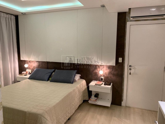 Imagem Cobertura com 4 Quartos à Venda, 237 m² em Centro - Balneário Camboriú