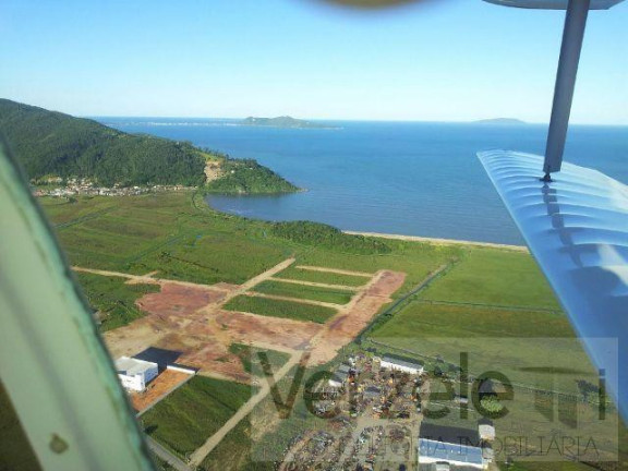 Imagem Terreno à Venda, 360 m² em Santa Clara - Tijucas Imagem Terreno à Venda, 360 m² em Santa Clara - Tijucas