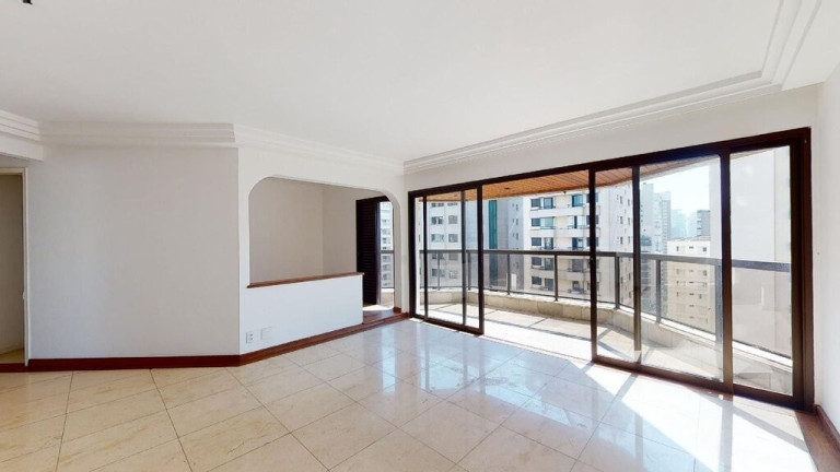 Apartamento com 3 Quartos à Venda, 148 m² em Moema - São Paulo